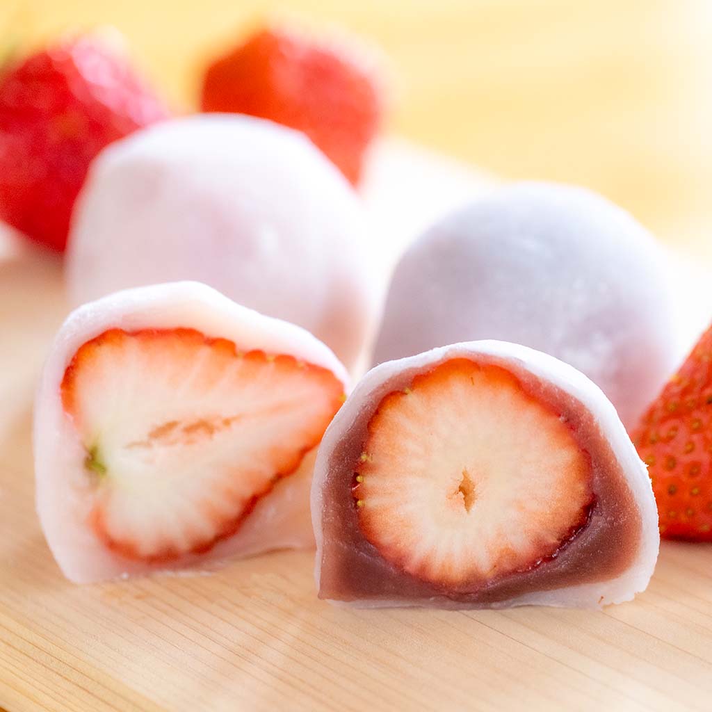 大福いちご Ichigo Daifuku Recipe-Japanese Strawberry Dessert イチゴ大福を作り