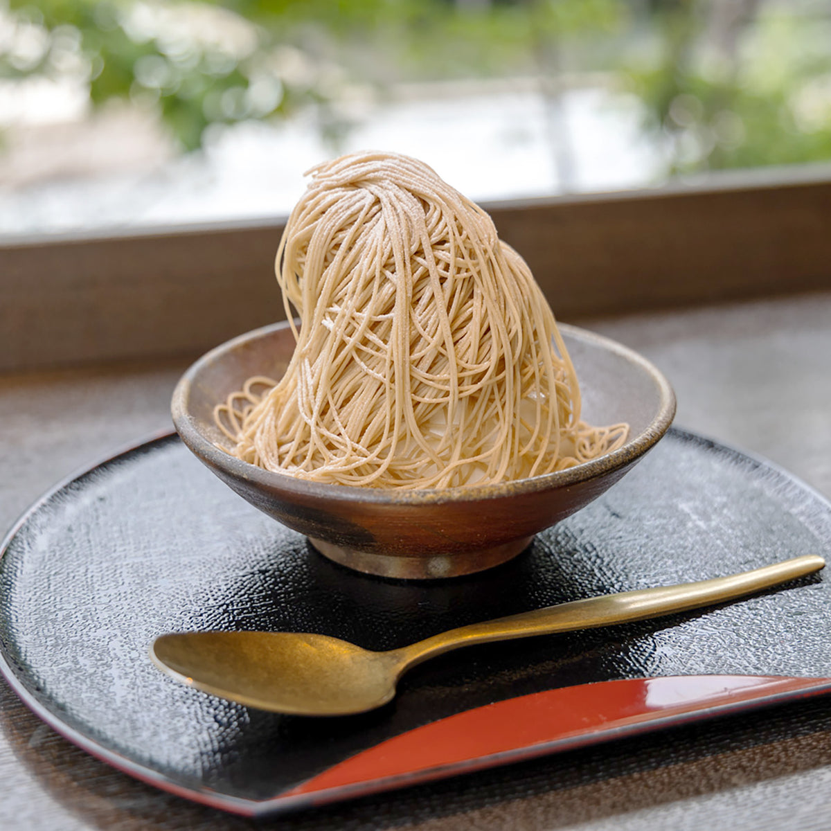 和栗のモンブランソフトクリーム – おおさかや蔵はち