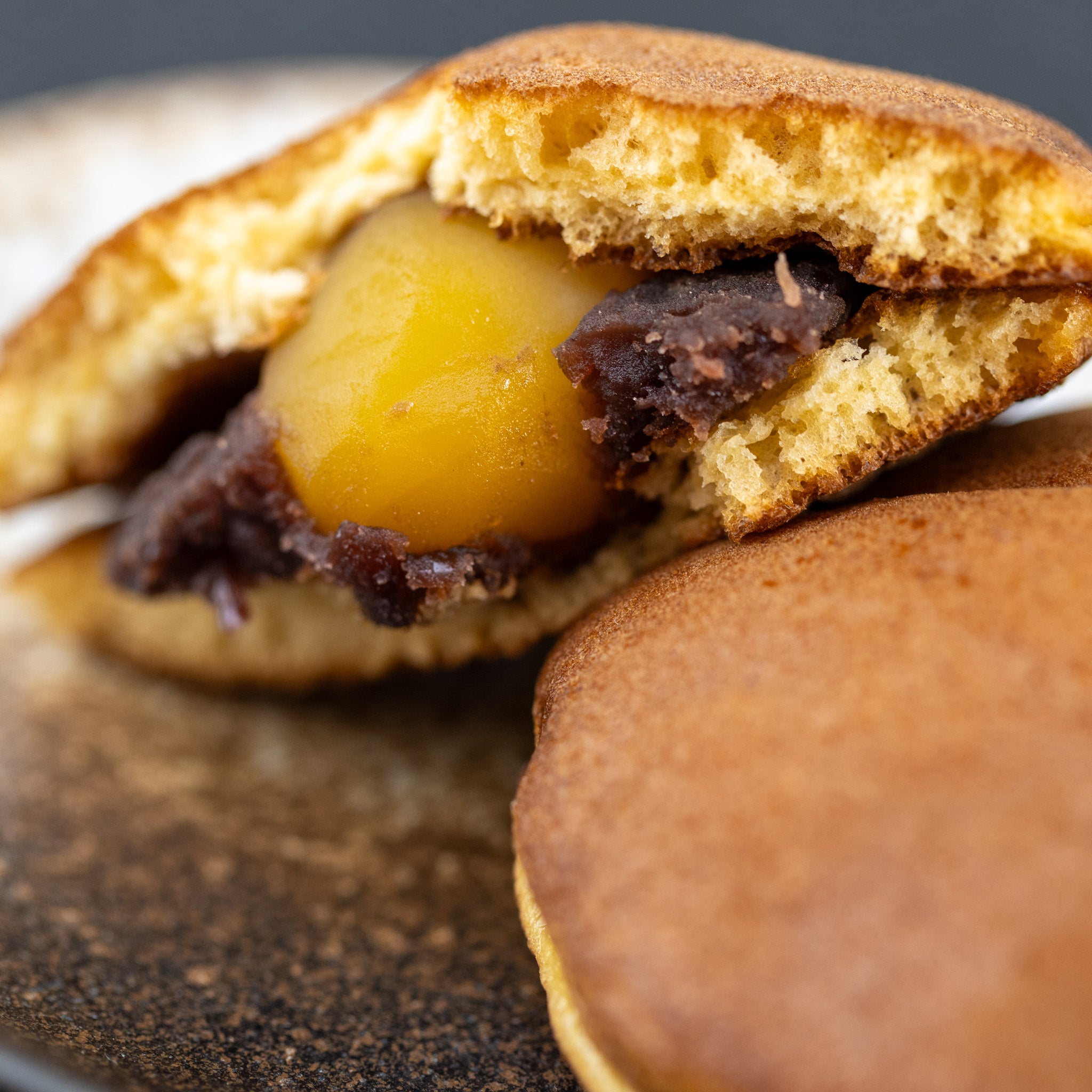 栗どら焼き – おおさかや蔵はち