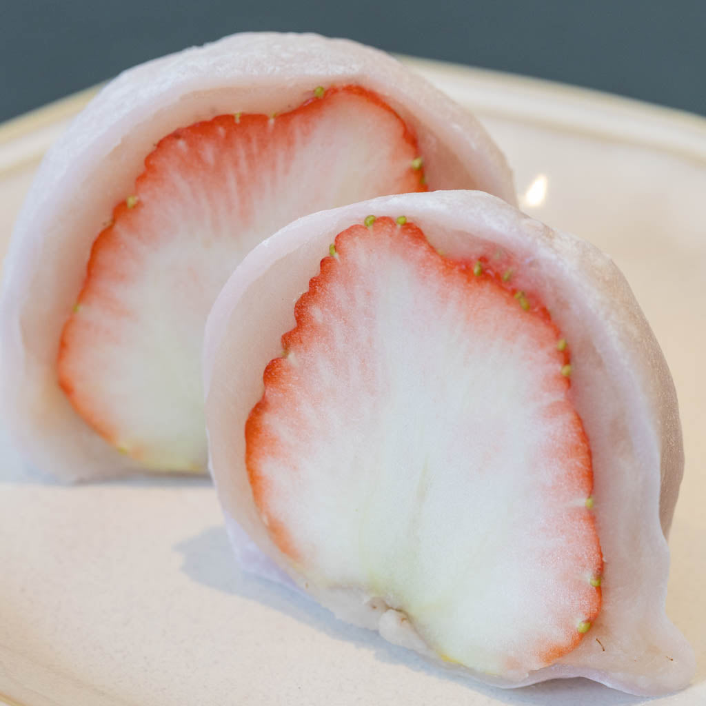 プレミアムいちご大福 – おおさかや蔵はち