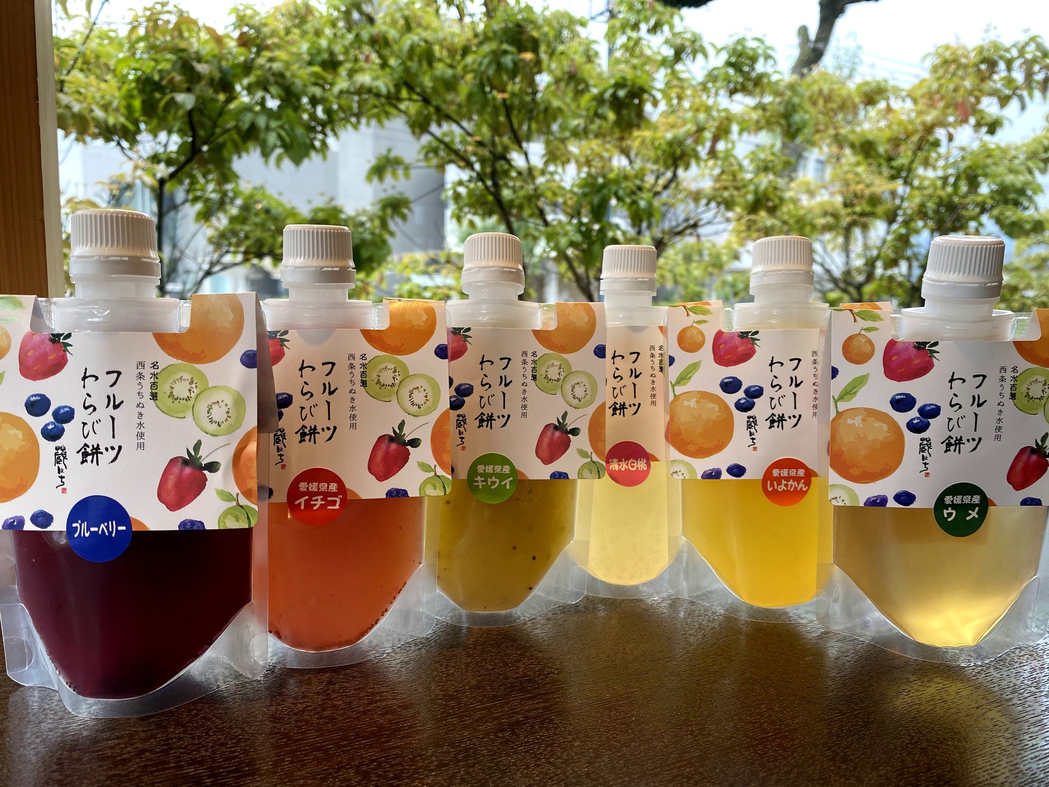 フルーツわらび餅 キウイ – おおさかや蔵はち